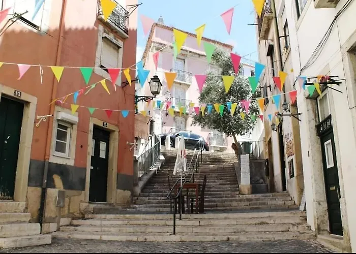 Sol A Alfama Typical Cosy Flat With River View 아파트 리스본