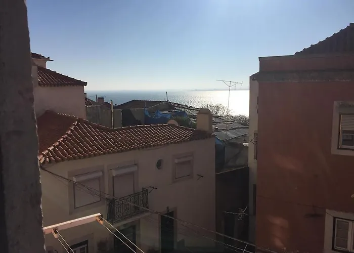 Apartamento Sol A Alfama Typical Cosy Flat With River View Lisboa